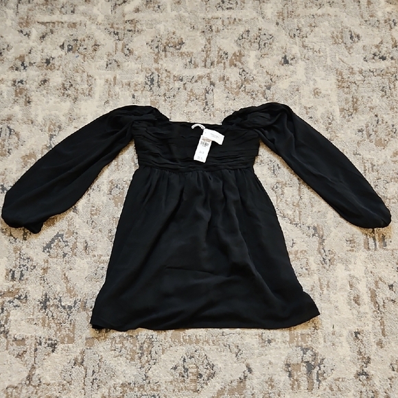 Abercrombie & Fitch Black Pleated Dress - Picture 1 of 3